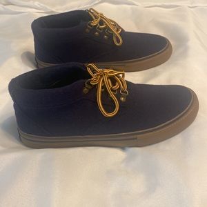 Sperry Topsider Lace up navy blue ankle shoes 7 1/2